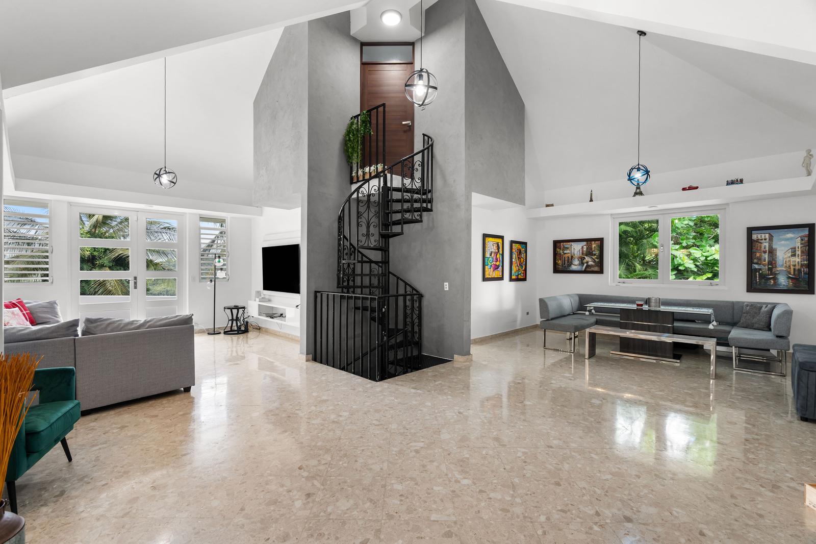Exclusive residence for sale in the prestigious Sunset Hills community in Guaynabo PR. — photo 2
