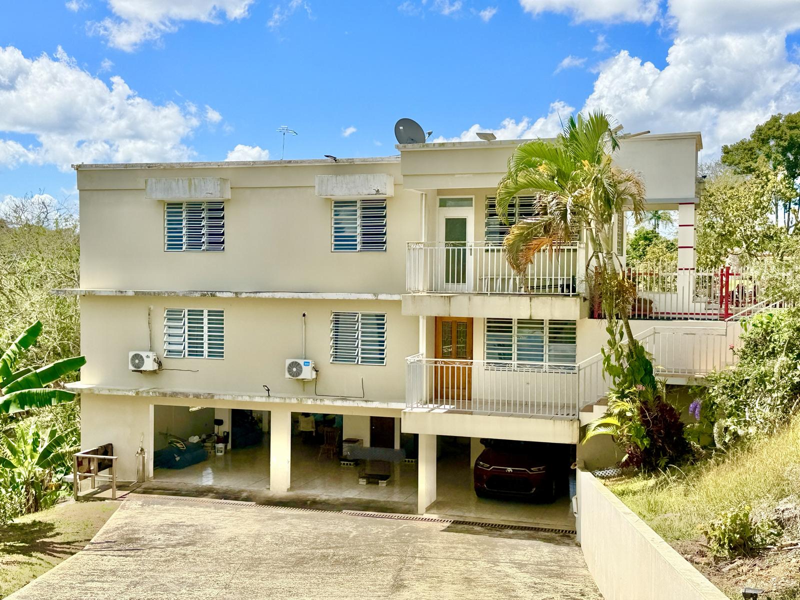 Turnkey 2-Unit Property with Expansion Potencial — photo 1