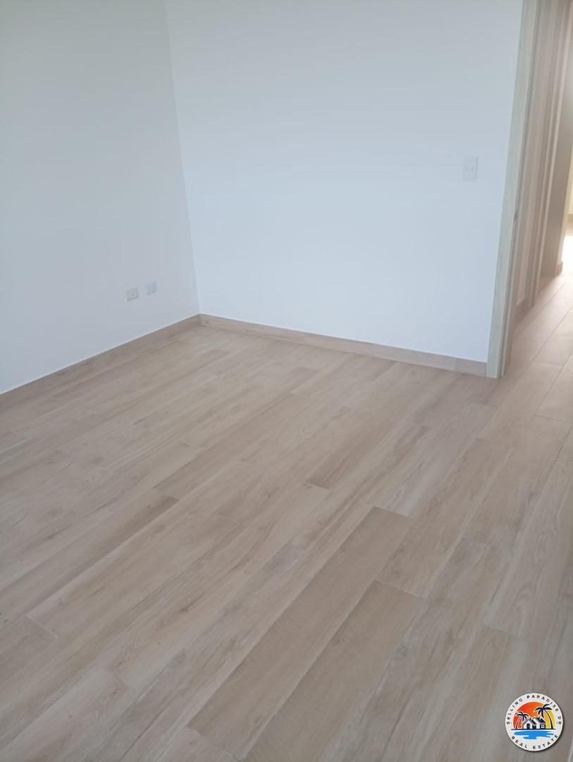 3 Bedroom Plus Service Quarters Condo with Lagoon Beach Access — photo 2