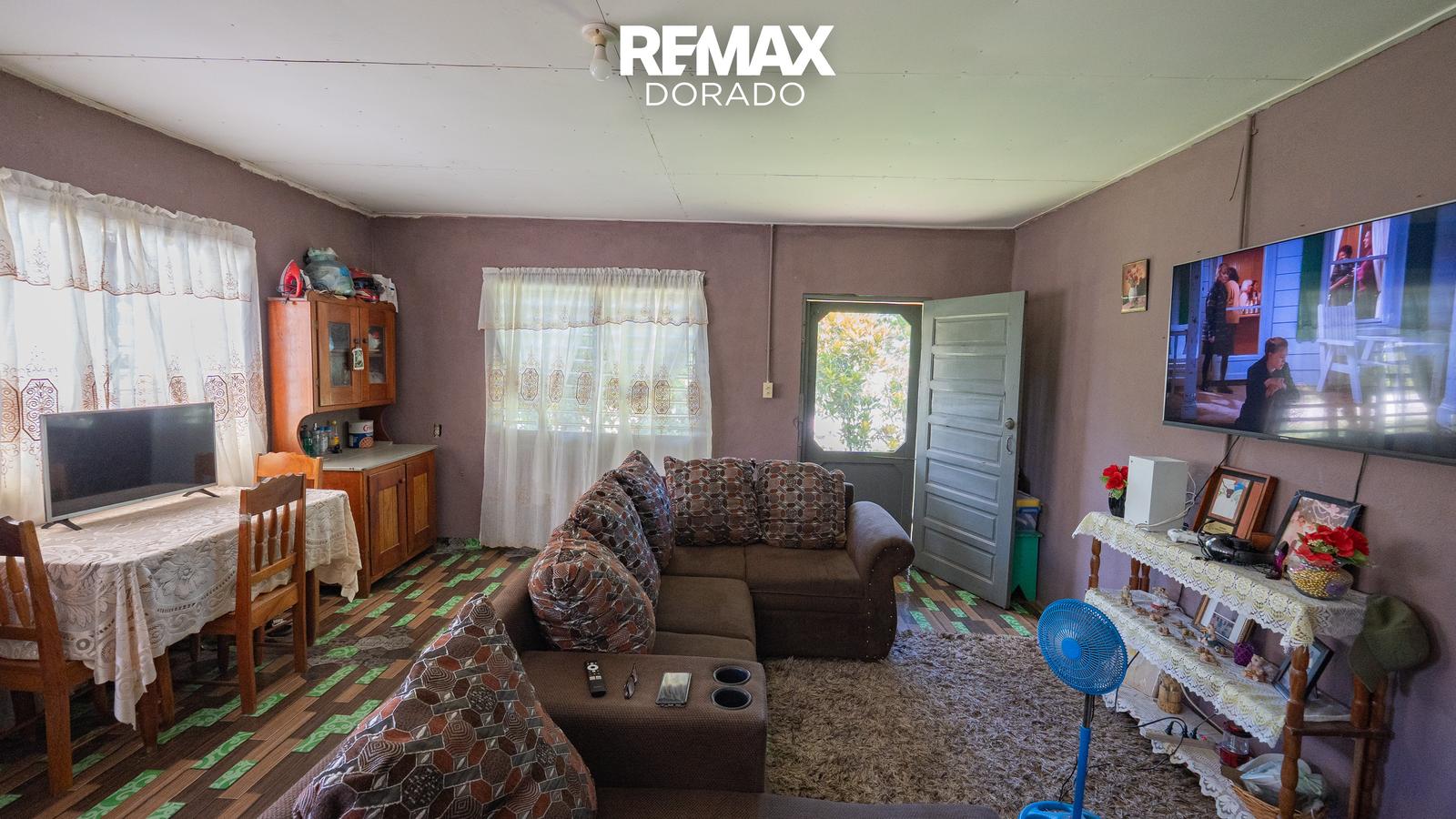 Cozy House in St Margaret Village - 2 Bed, 1 Bath — photo 3