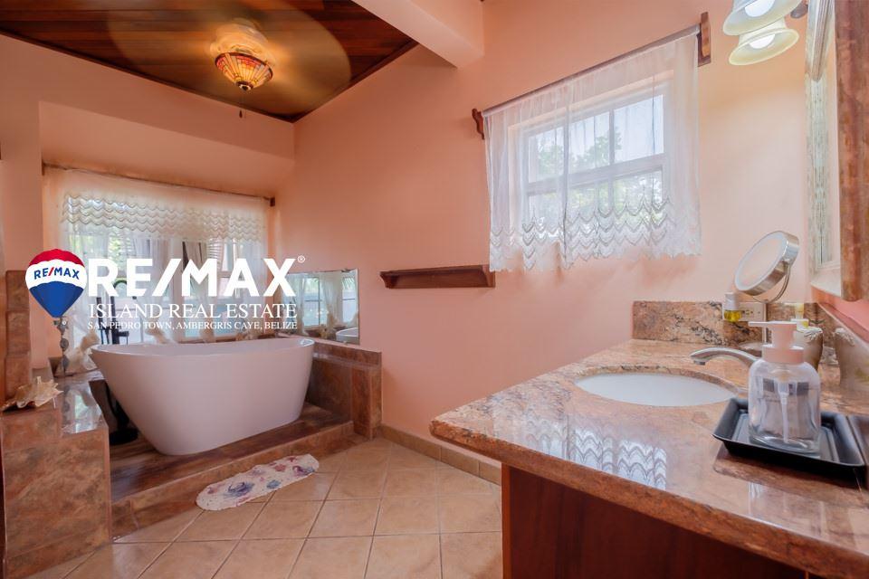 Mi Casa Apartments — photo 4