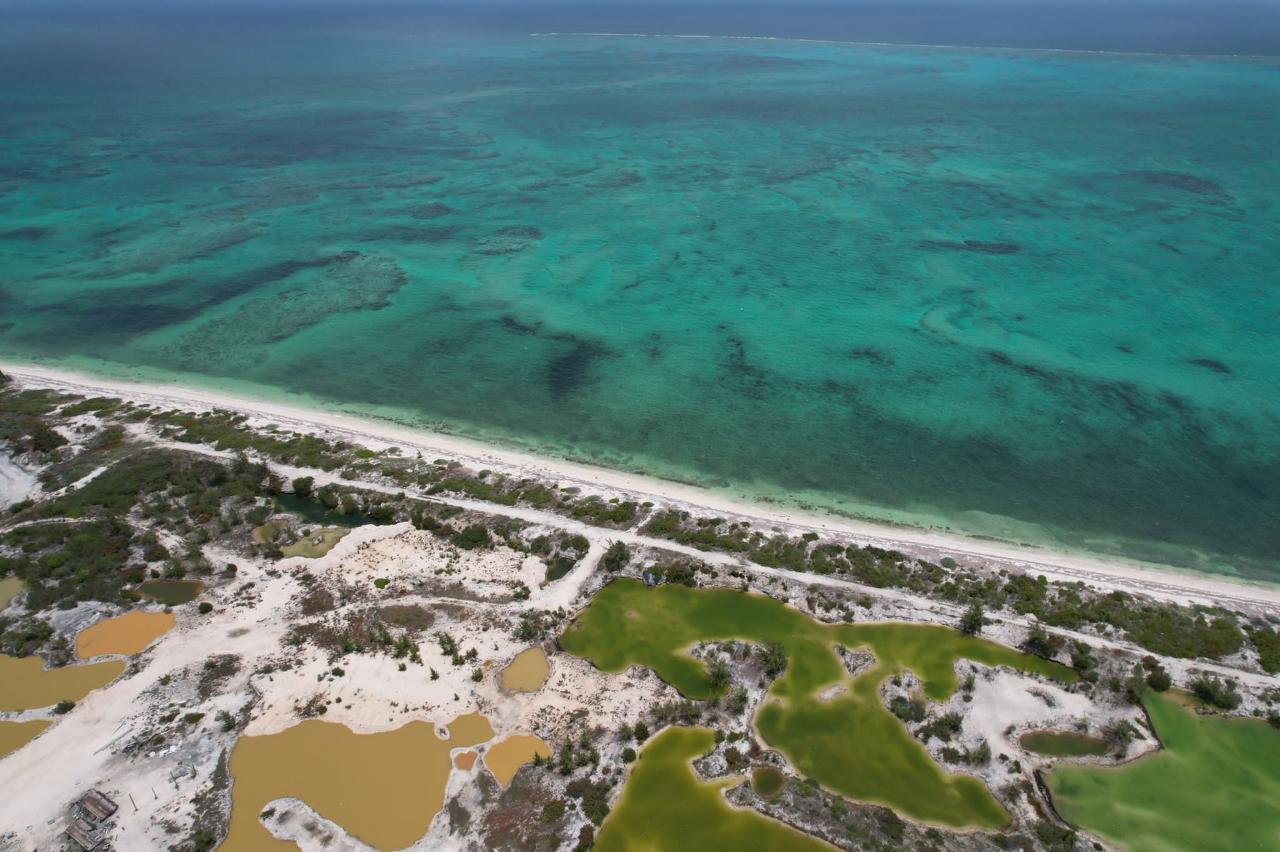 5 Acre Commercial Beachfront Lot — photo 4