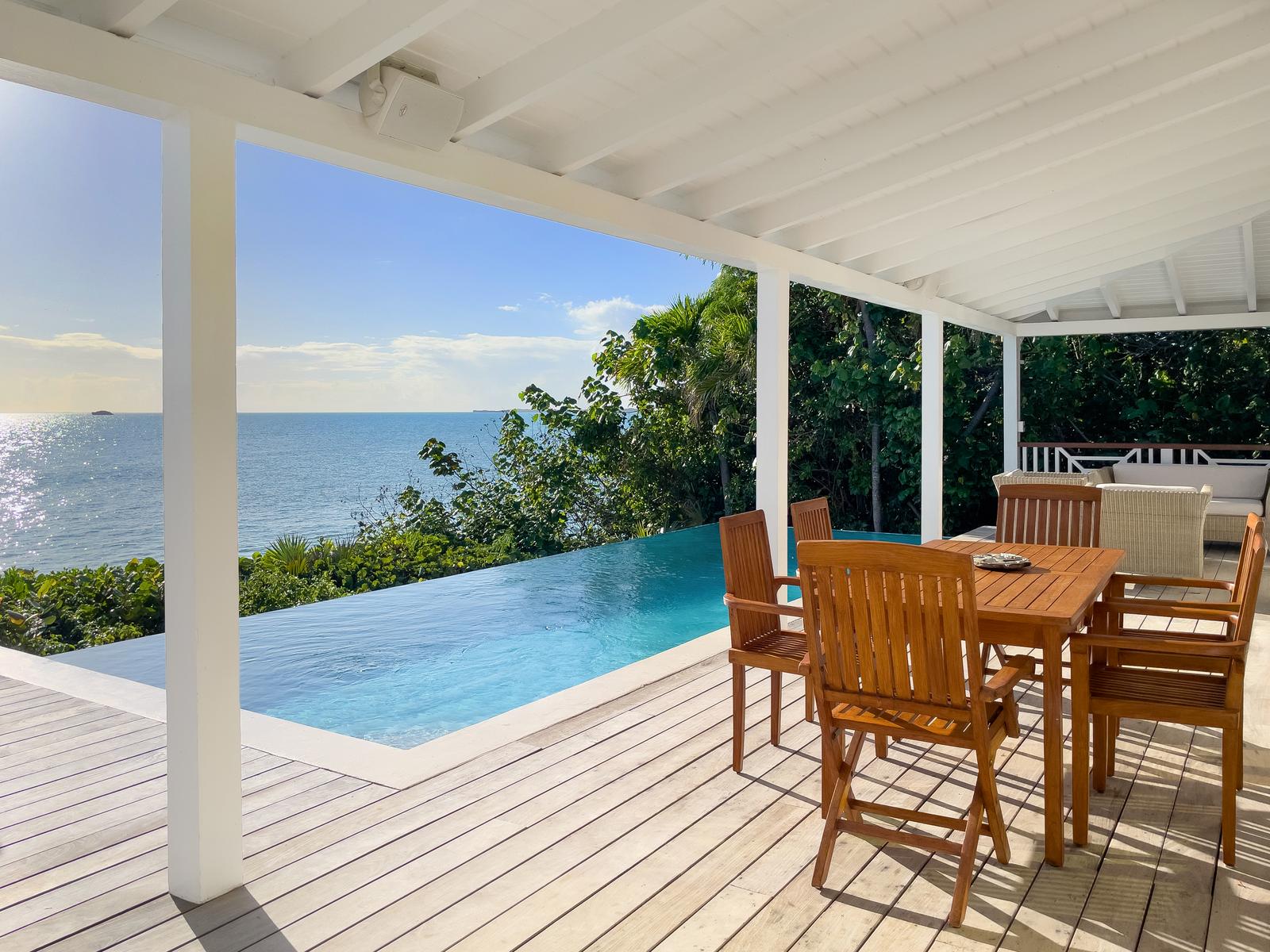 4 Bedroom Oceanfront Home for Sale, Silly Creek, Providenciales, Turks & Caicos — photo 2