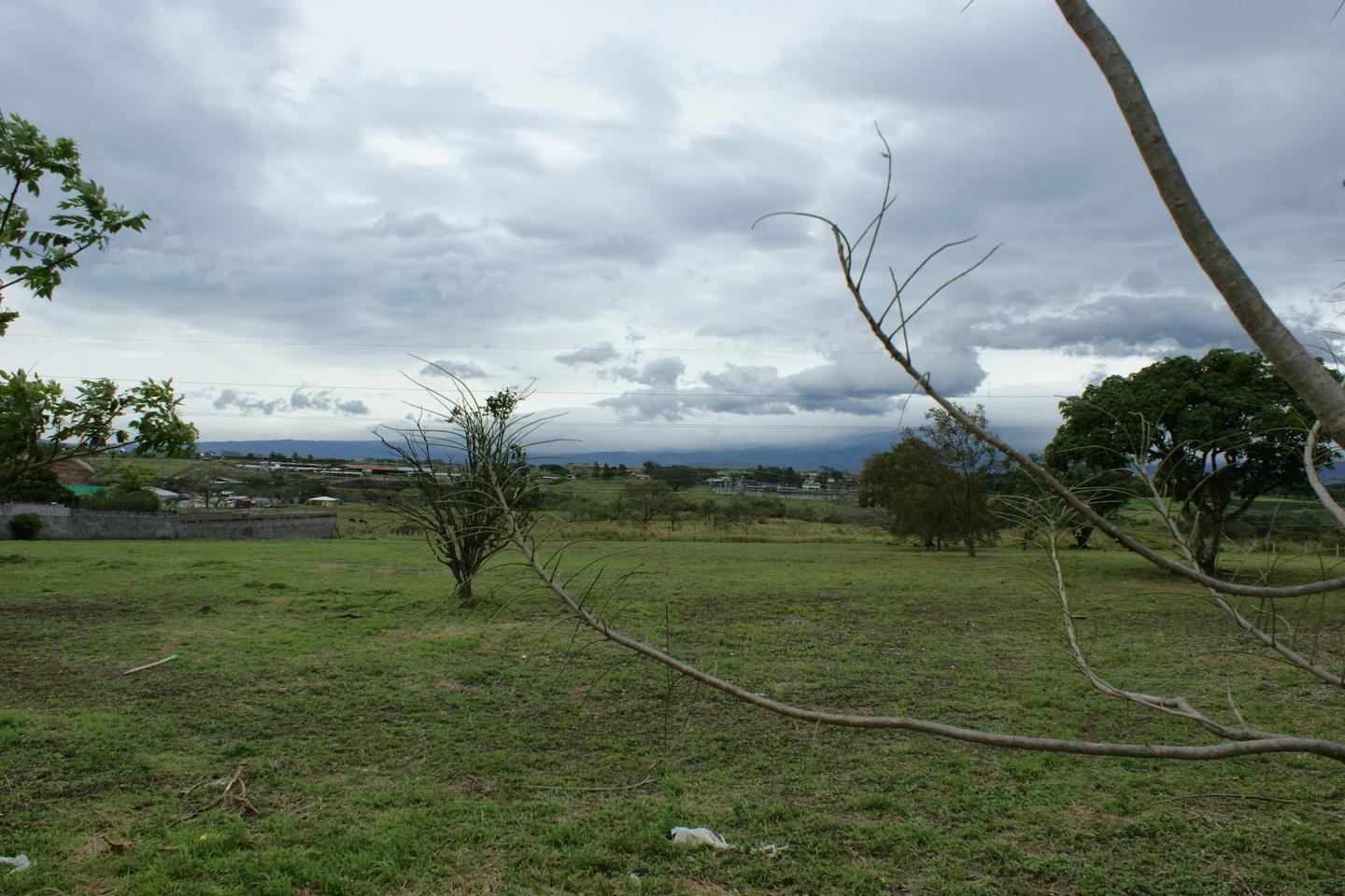 1.1 Hectares of Land for Sale, Brasil de Santa Ana, San Jose, Costa Rica — photo 4