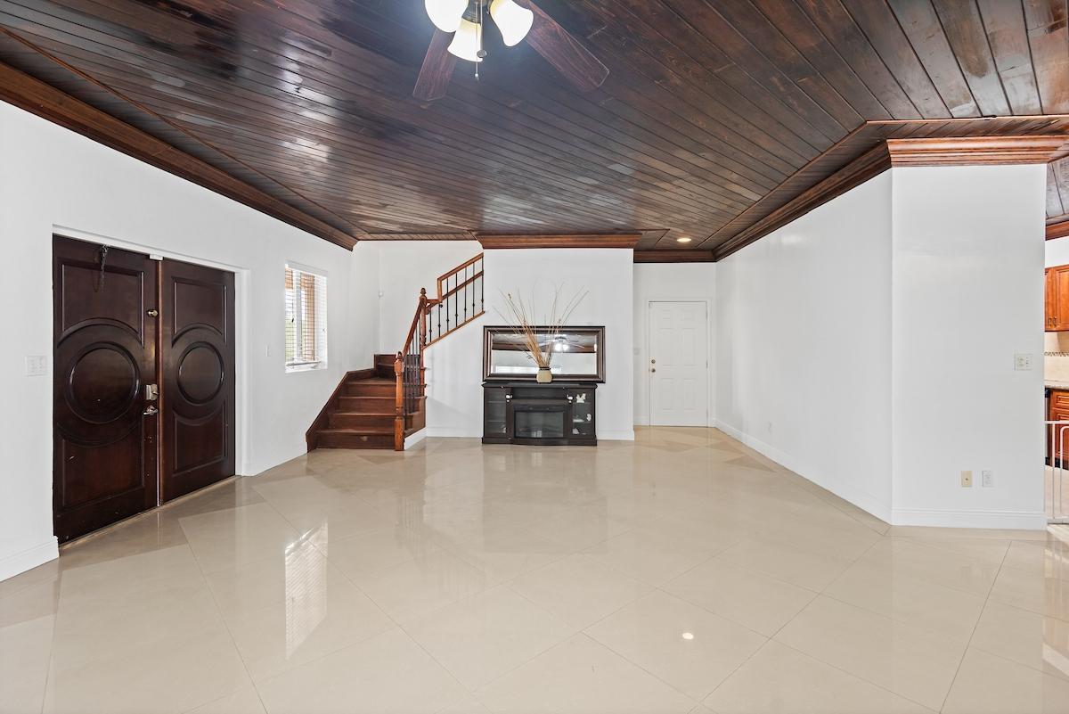 4 bedroom Residence for sale — CORAL REEF CIRCLE in Nassau / New Providence, The Bahamas — photo 4