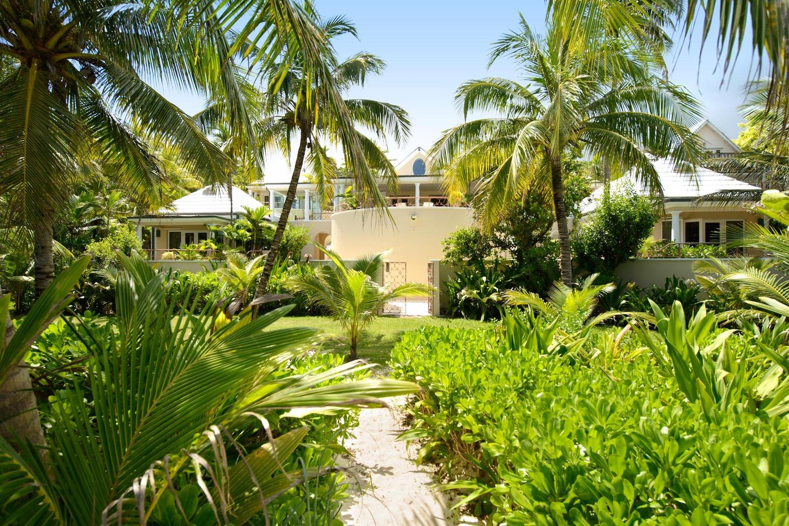 4 Bedroom Residence for Sale — photo 1