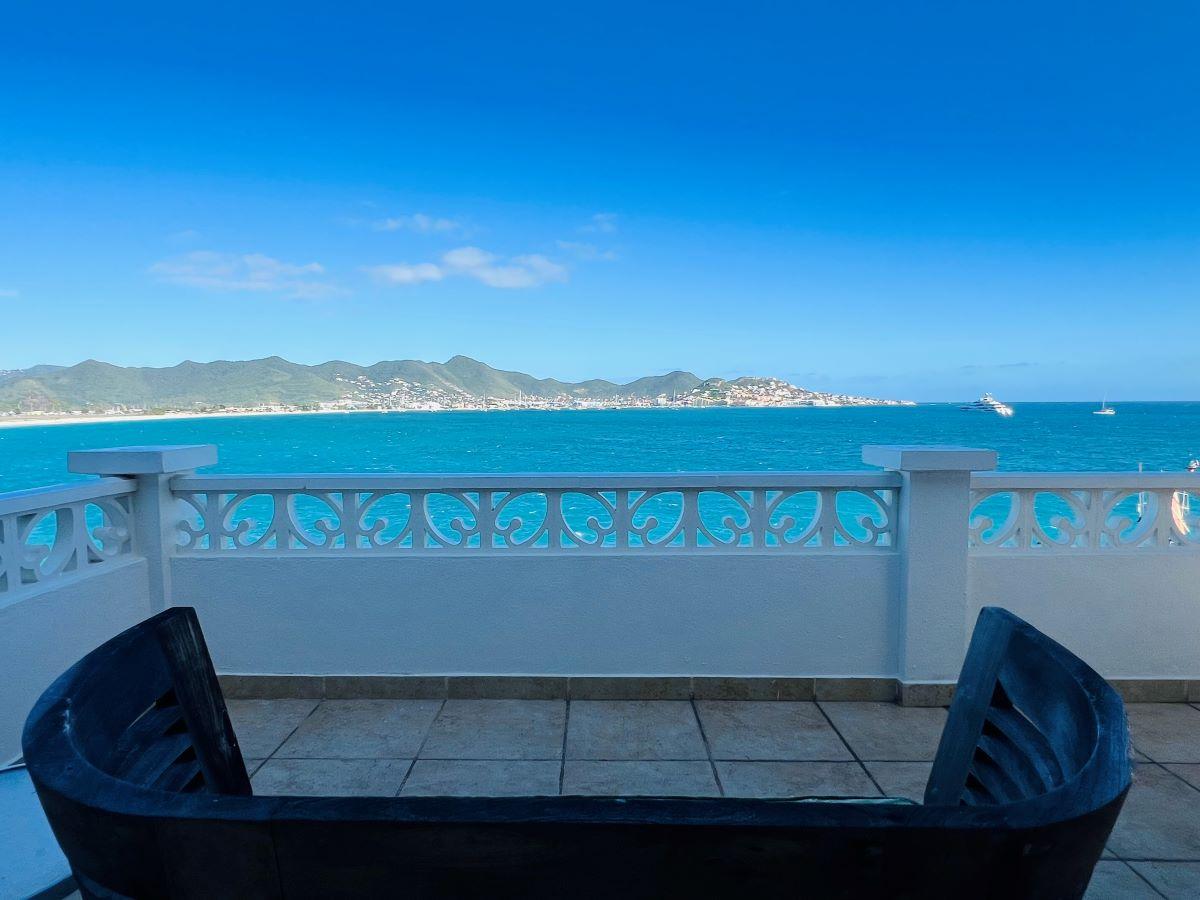 3 Bedroom Ocean Front House with Separate Studio in Beacon Hill — photo 3