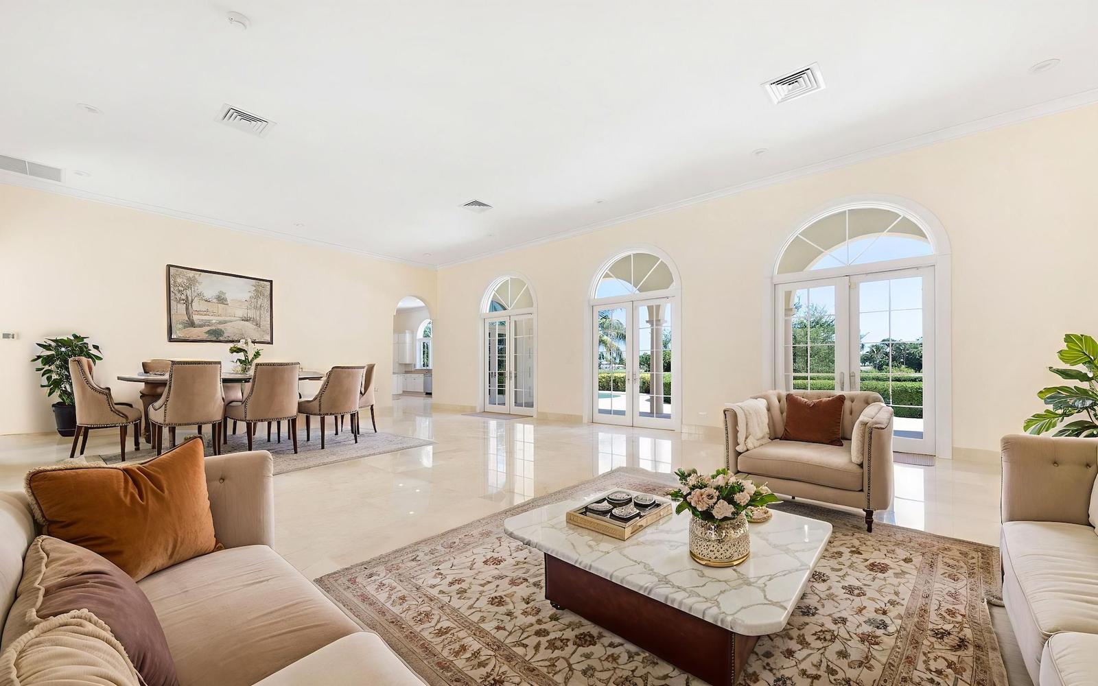 8 Bedroom Luxury House for Sale, Ocean Club Estates, Paradise Island, Bahamas — photo 4