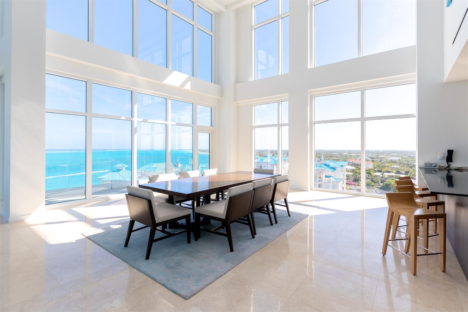 Penthouse Ritz Carlton Residences, Grace Bay, TC — photo 2