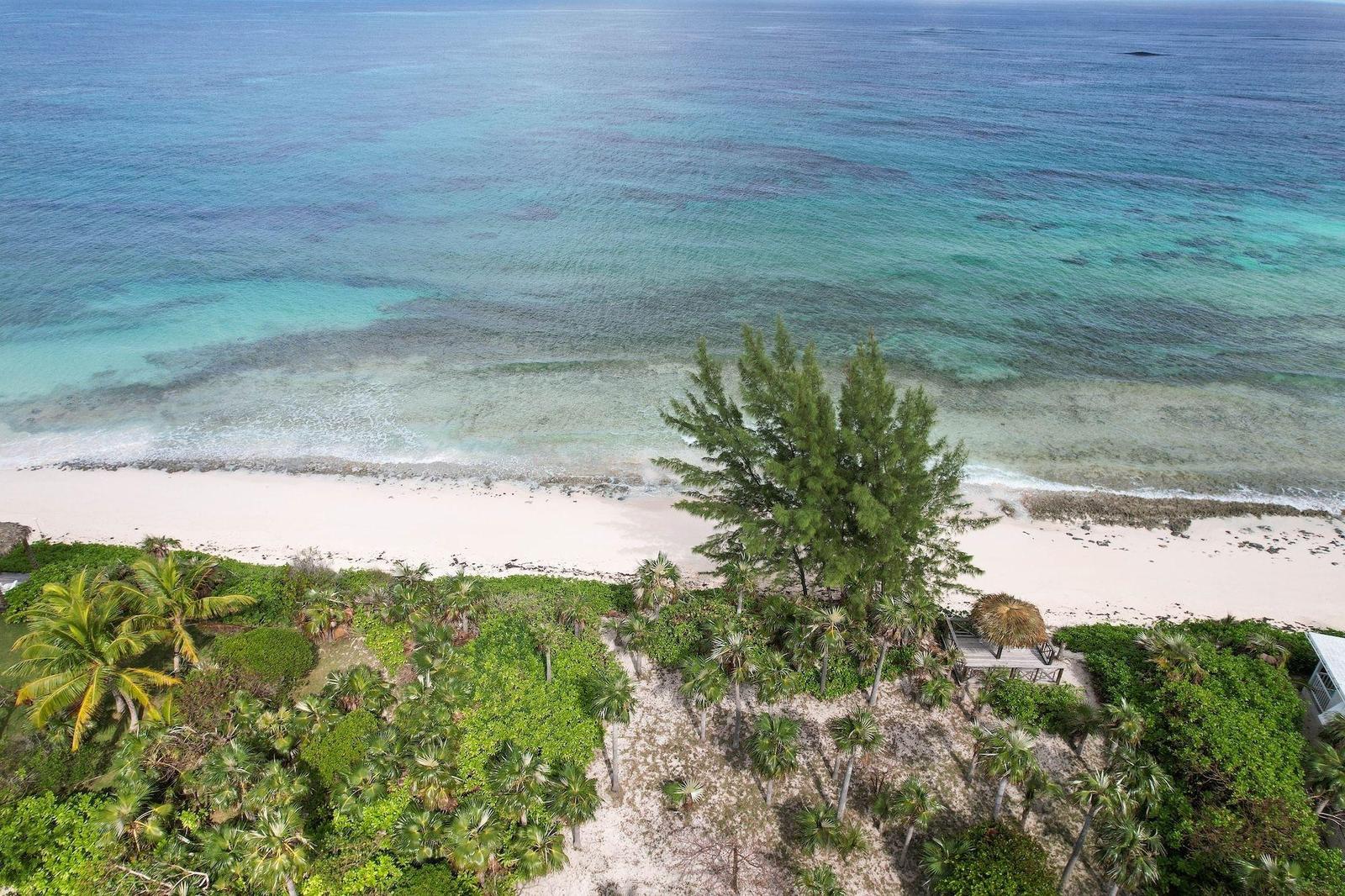 Beachfront Home & Lot in Eleuthera, The Bahamas — photo 1