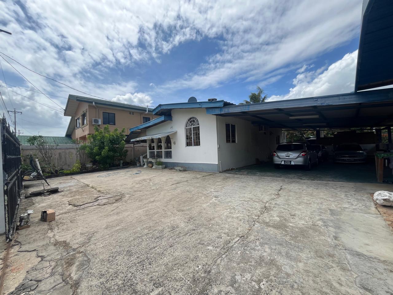 Carapichaima House — photo 1