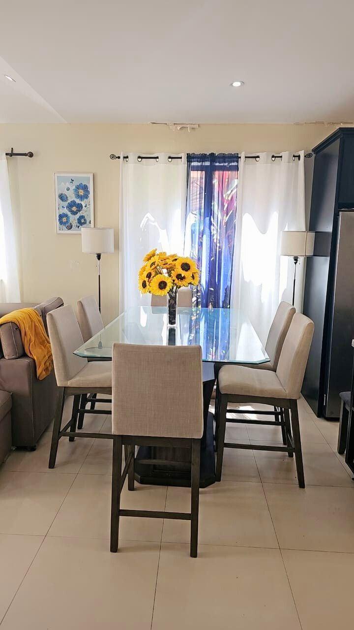 3bed 4bath Townhouse — photo 2