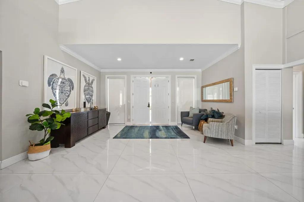 The Bahama Rose, 4-bedroom oceanfront house in Bimini — photo 4