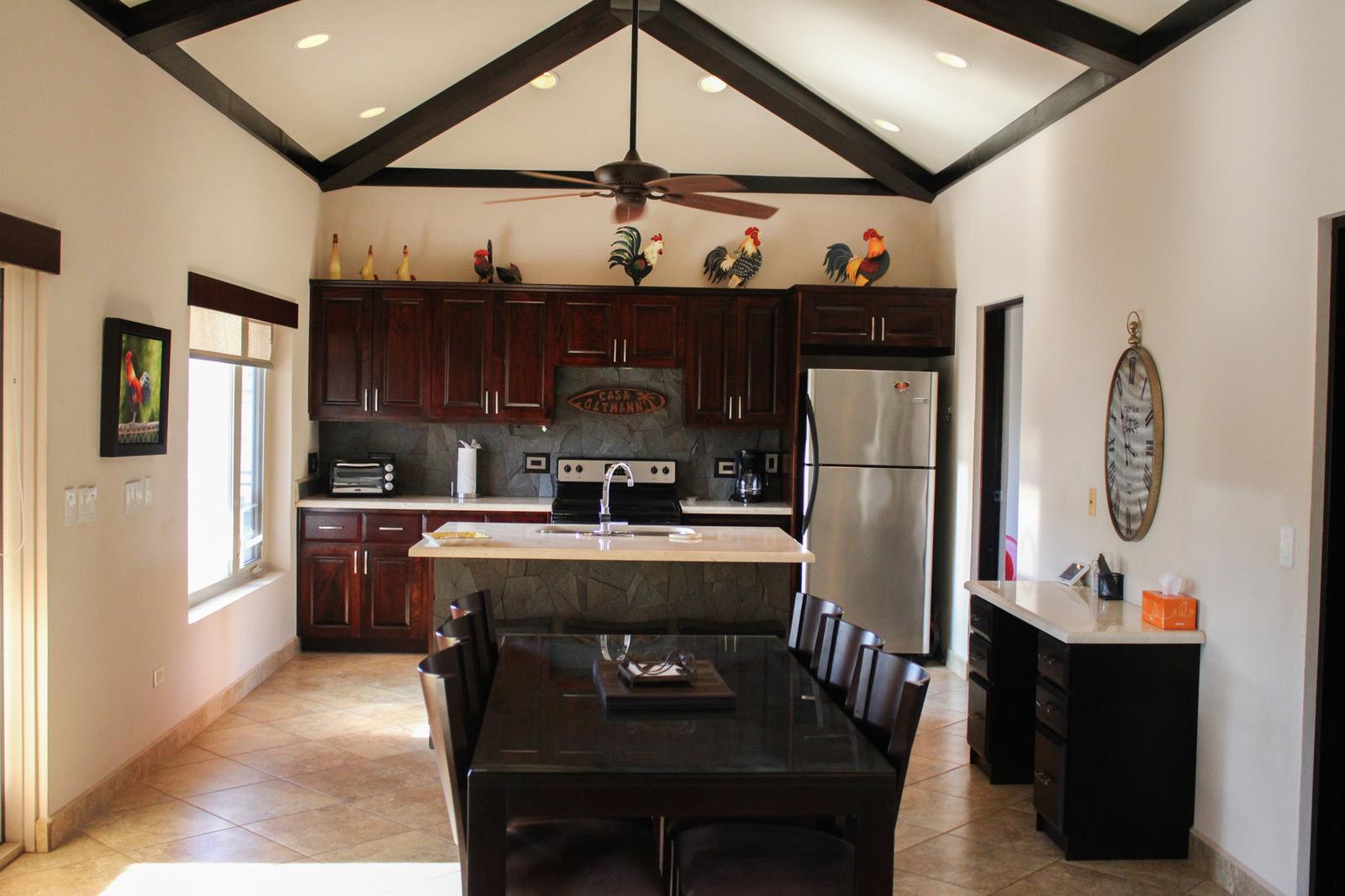 5 Bedroom Luxury Beachfront Home for Sale, Playa Potrero, Guanacaste, Costa Rica — photo 2