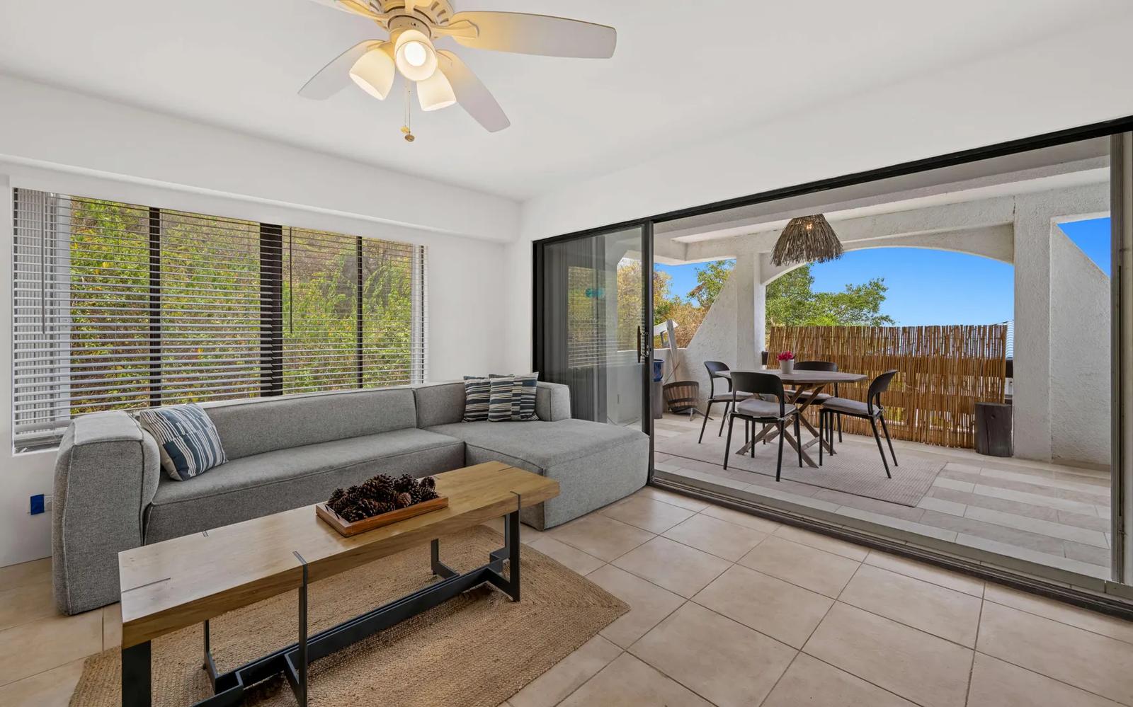 2 Bedroom Condo in Palm Gardens — photo 3