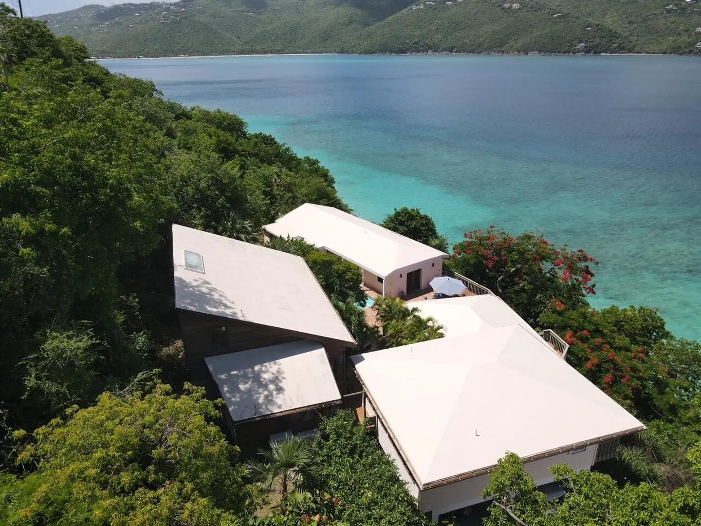 5 Bed Waterfront Villa in Peterborg, US Virgin Islands — photo 2