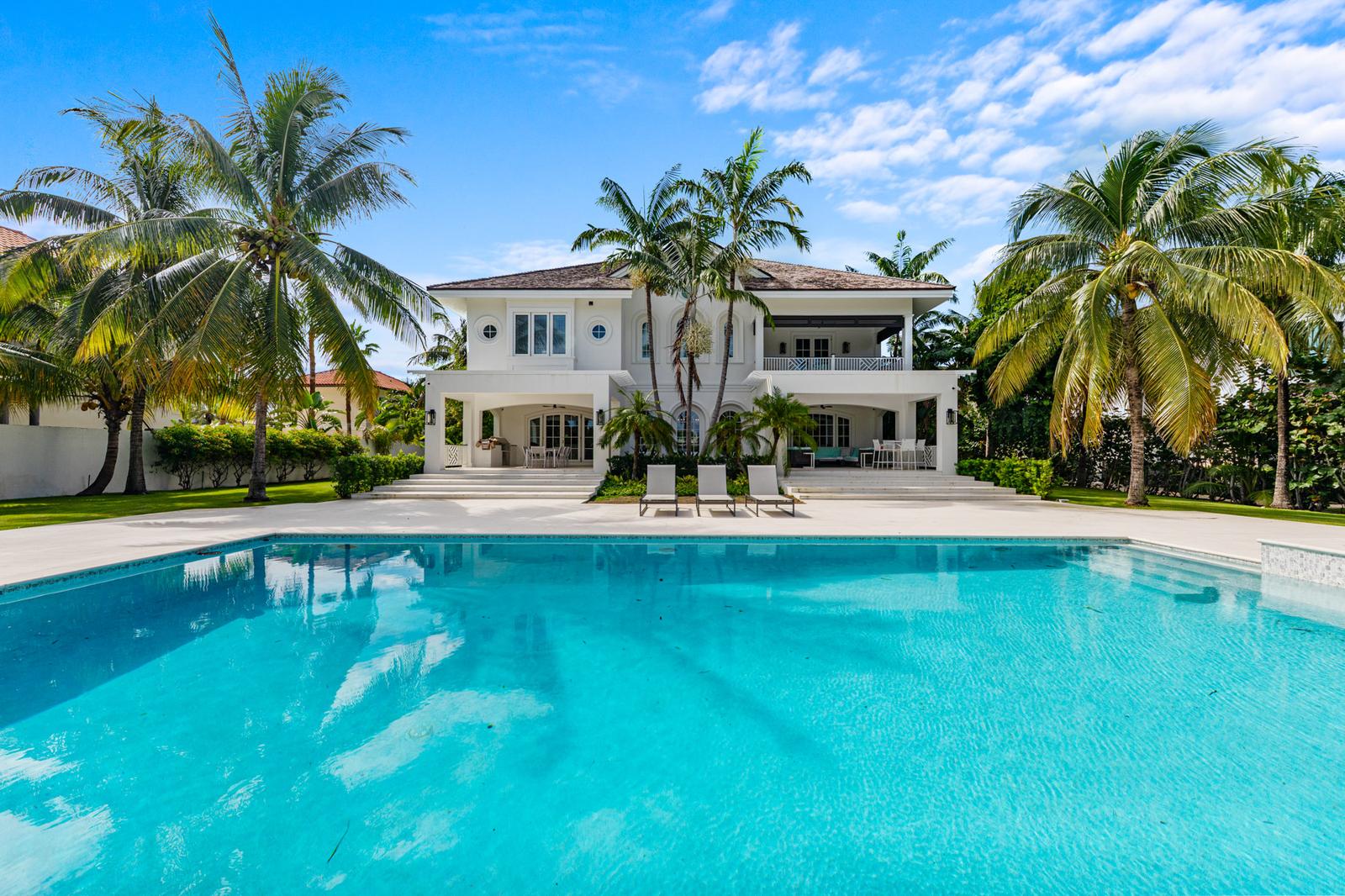 6 bedroom Single Family Home/House for sale - 104 Harbourway, Ocean Club Estates — photo 1