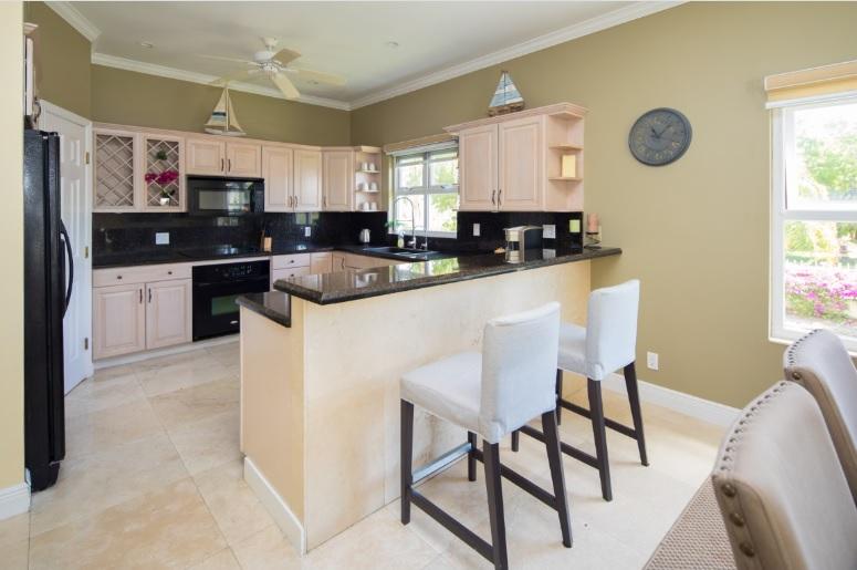 4 bedroom property for sale — photo 3
