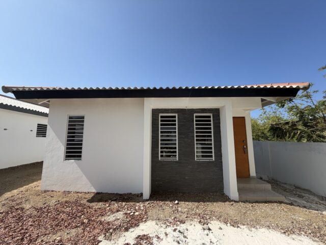 New-build bungalow with pool on a small-scale resort in Santa Catharina for sale — photo 3