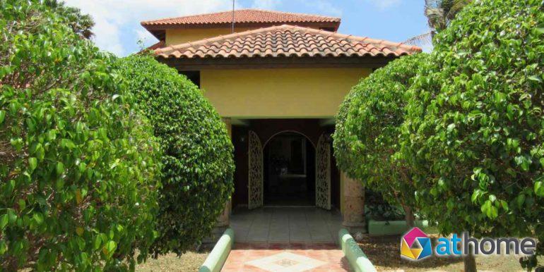 Beautiful Royal Villa for Rent in Jan Thiel Curacao — photo 1