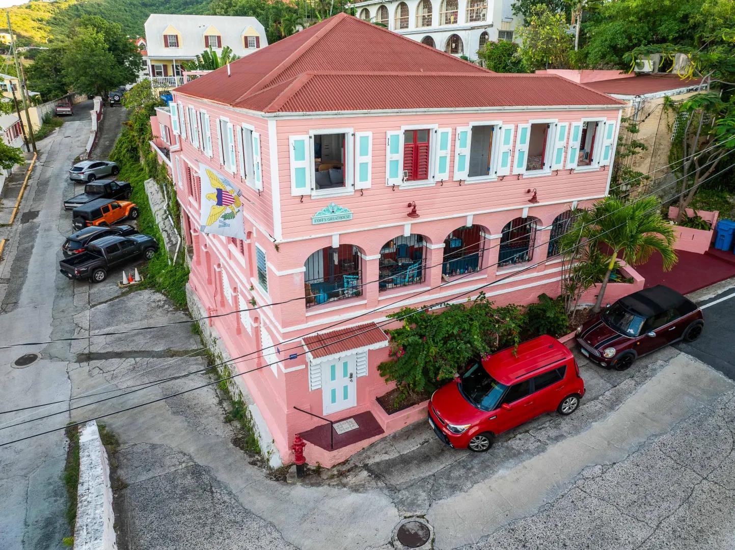 9BR multi-family villa Millionaire's Hill — photo 3