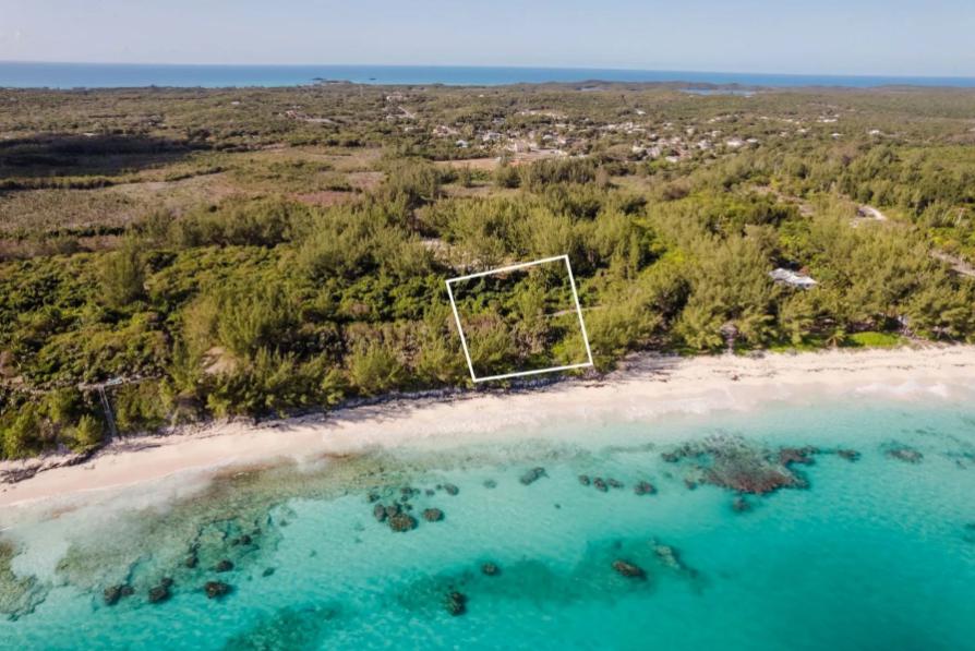 Lot 7 Poponi Beach 0.69 Acres — photo 2