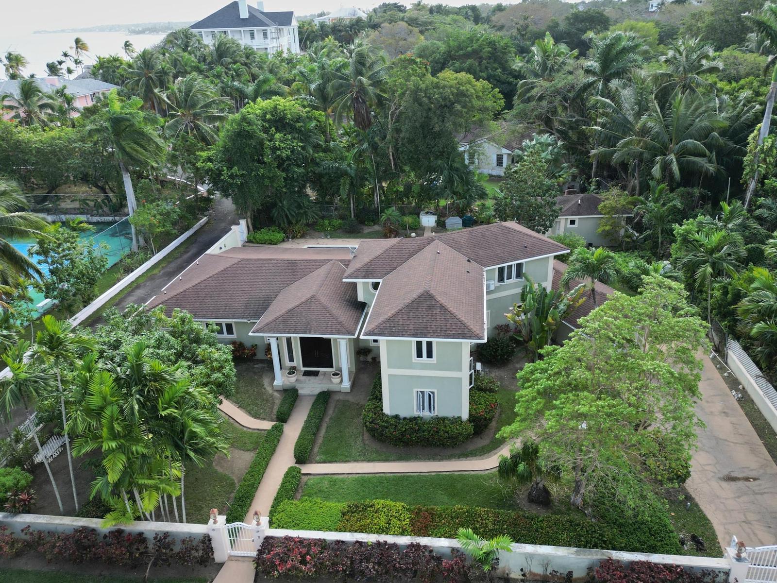 4 bedroom Residence for sale - Turtle Villa - Nassau / New Providence — photo 2