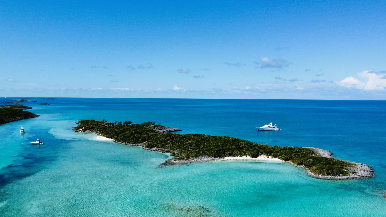 12 Acre Island for Sale, Exuma Cays, Bahamas — photo 1