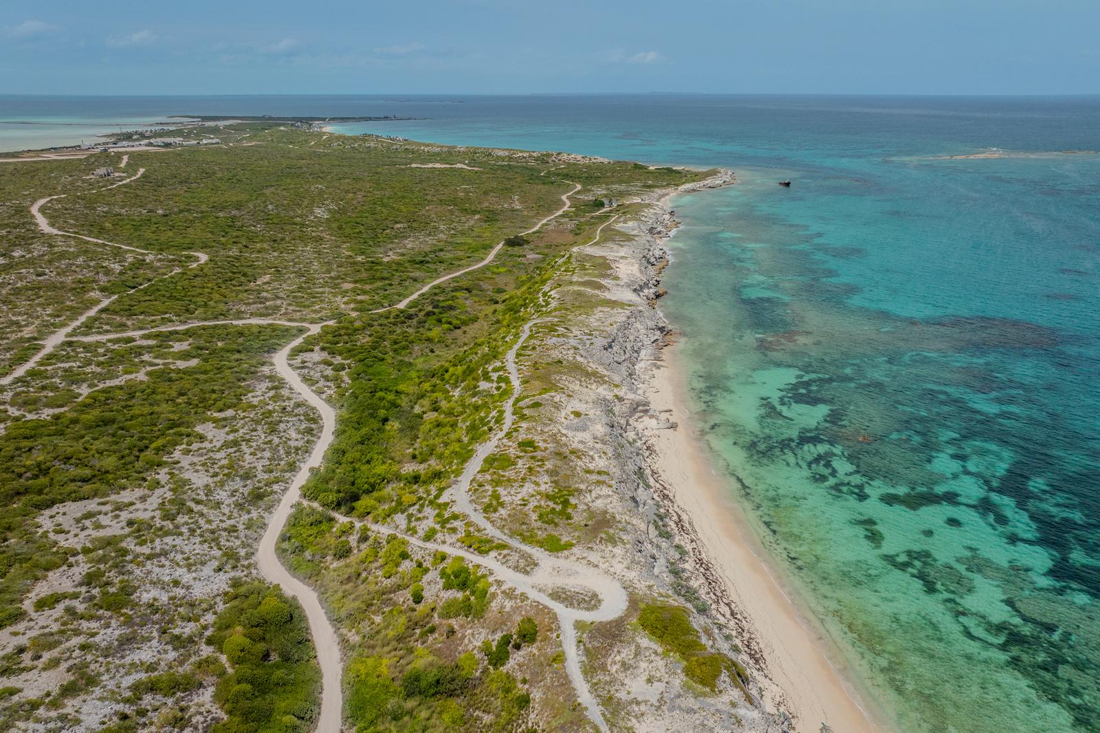 4.82 Acres of Beachfront Land for Sale, Ambergris Cay, Turks & Caicos — photo 5