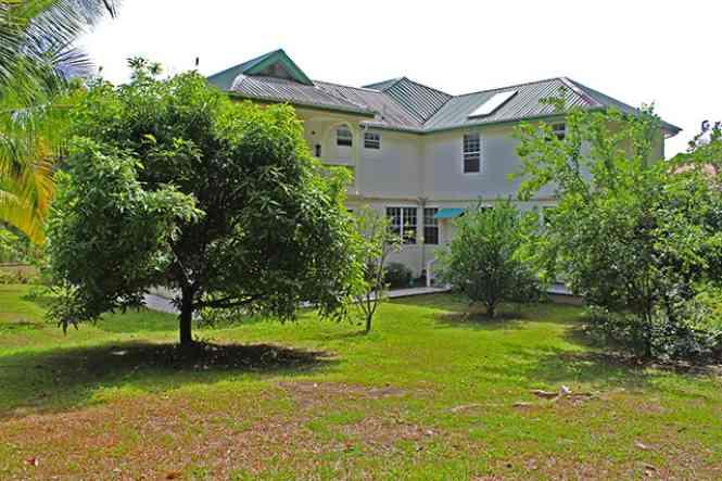 House for sale in Checkhall Valley, Dominica — photo 2