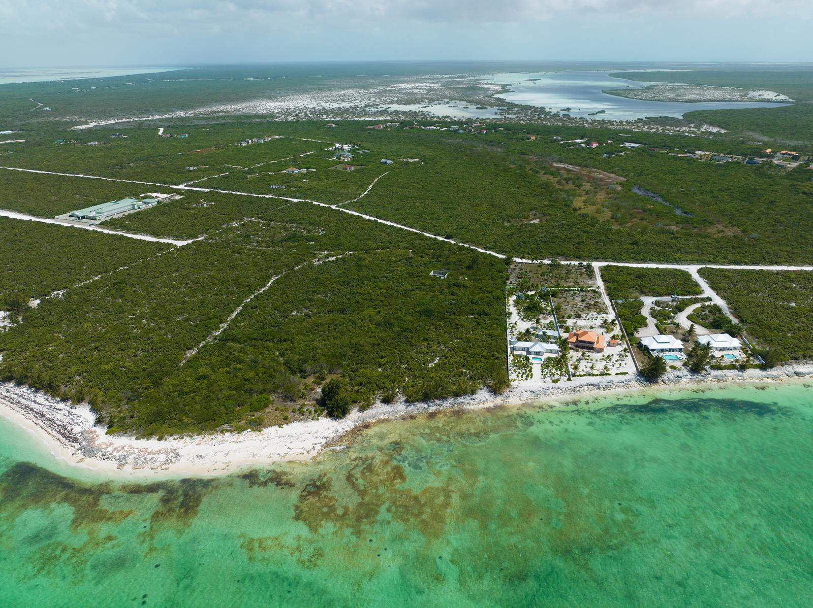 Prime Beachfront Estate Parcel North Caicos — photo 4