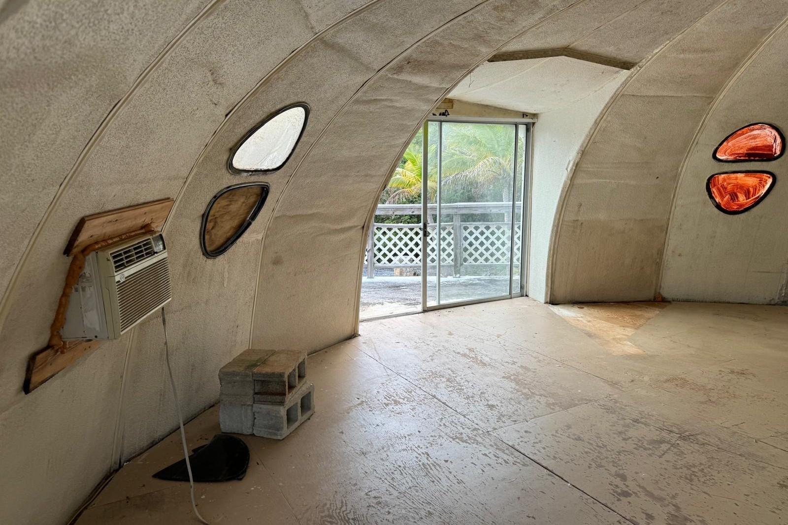 DOME HOUSE BAHAMA SOUND 2 — photo 2