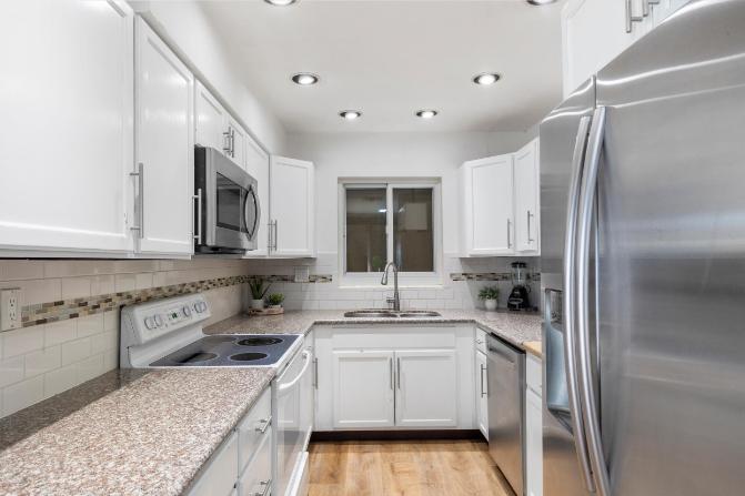 Key West Expansive 5BR Tropical Home — photo 5