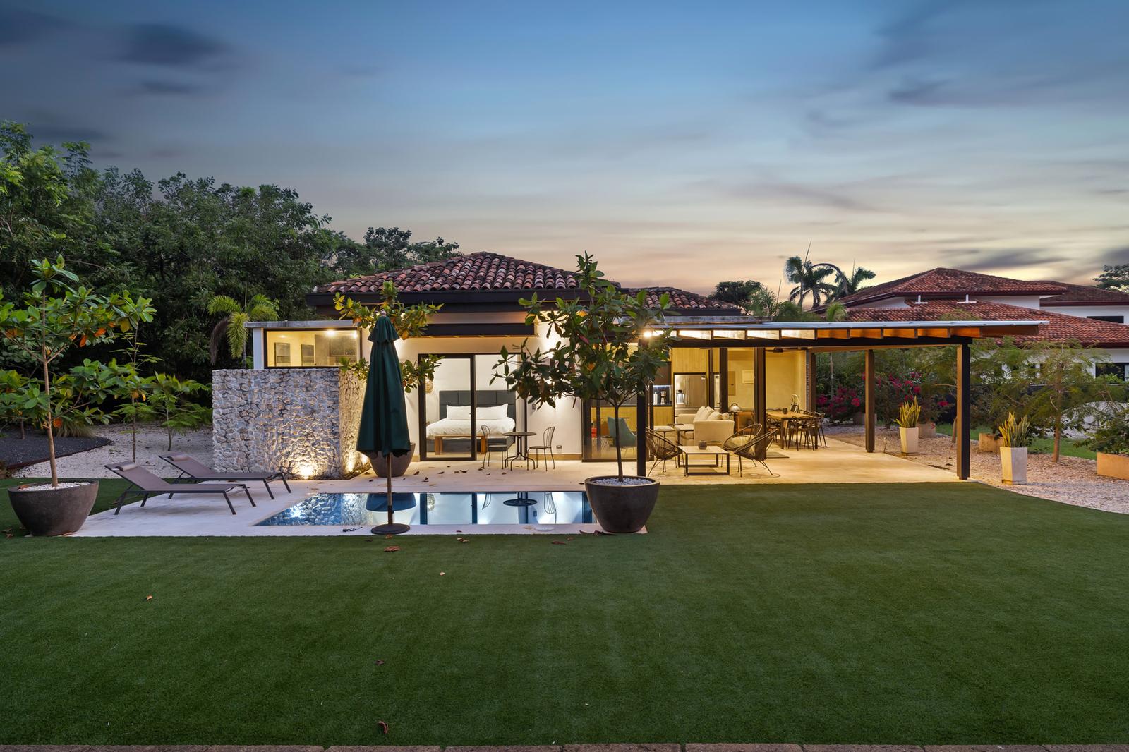 2,500 Sq M Lot with 2 Bedroom Guest House for Sale, Las Golondrinas, Hacienda Pinilla, Guanacaste, Costa Rica — photo 1