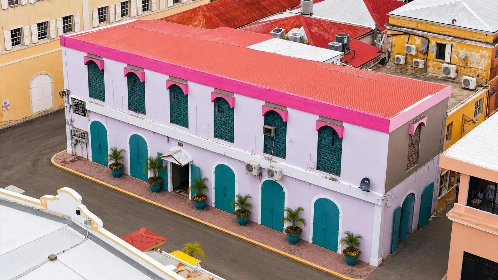 Mixed-use Building in Charlotte Amalie, US Virgin Islands — photo 1