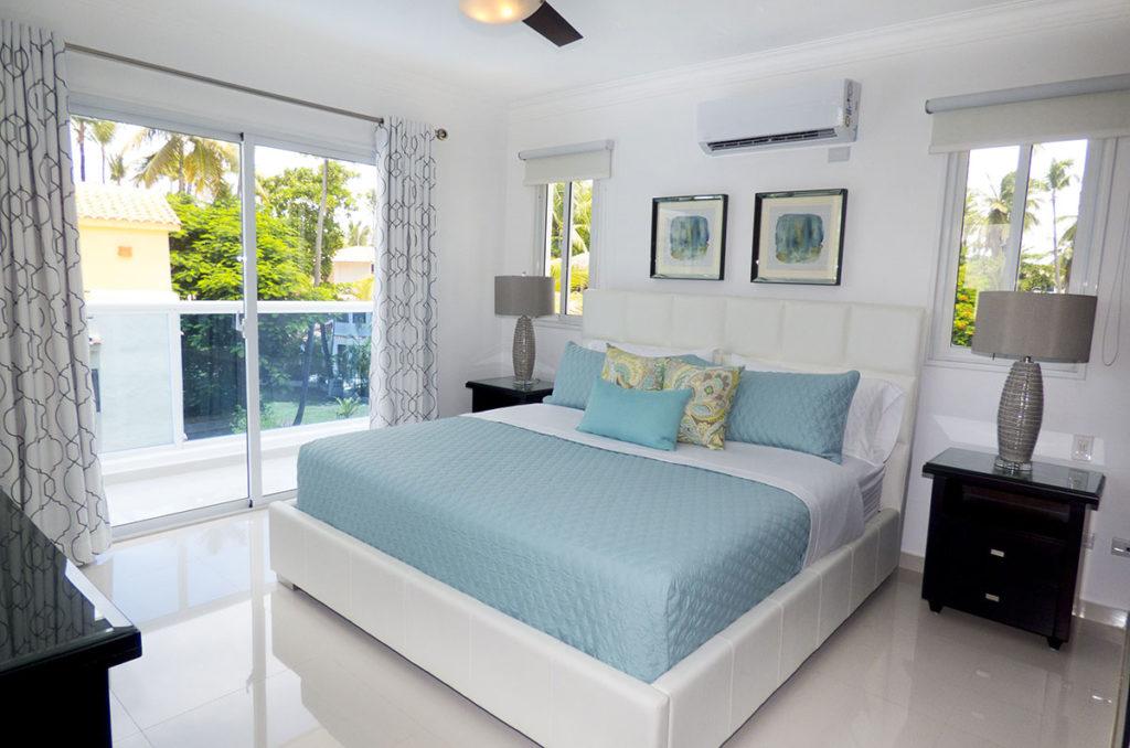 Boutique Condo-hotel Just Steps From The Beach — photo 5