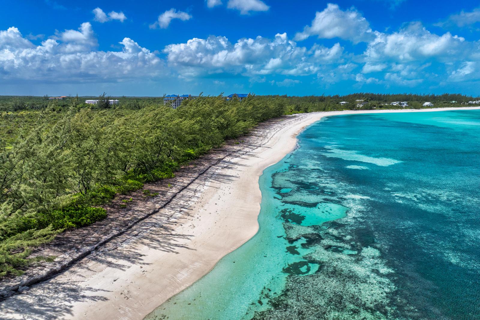 22.83 Acres Beachfront Development Land for Sale, Sandy Point, North Caicos, Turks & Caicos — photo 2