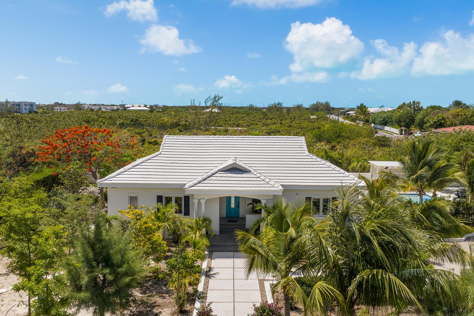 4-bedroom house in Grace Bay, Turks and Caicos Islands — photo 4