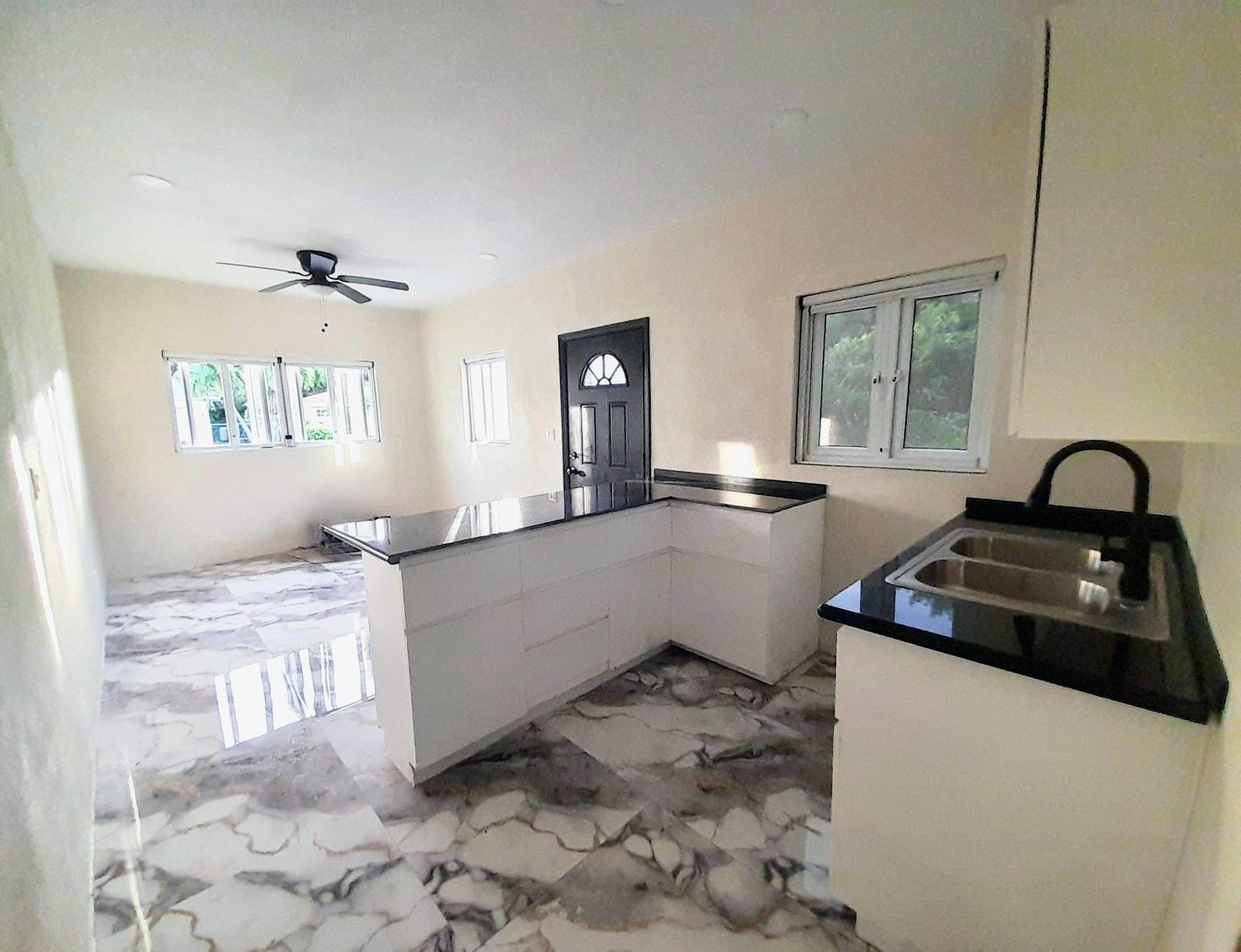 1 bedroom Apartment for sale — ROBERTS ST. WINTON MEDOWS in Nassau / New Providence, The Bahamas — photo 4