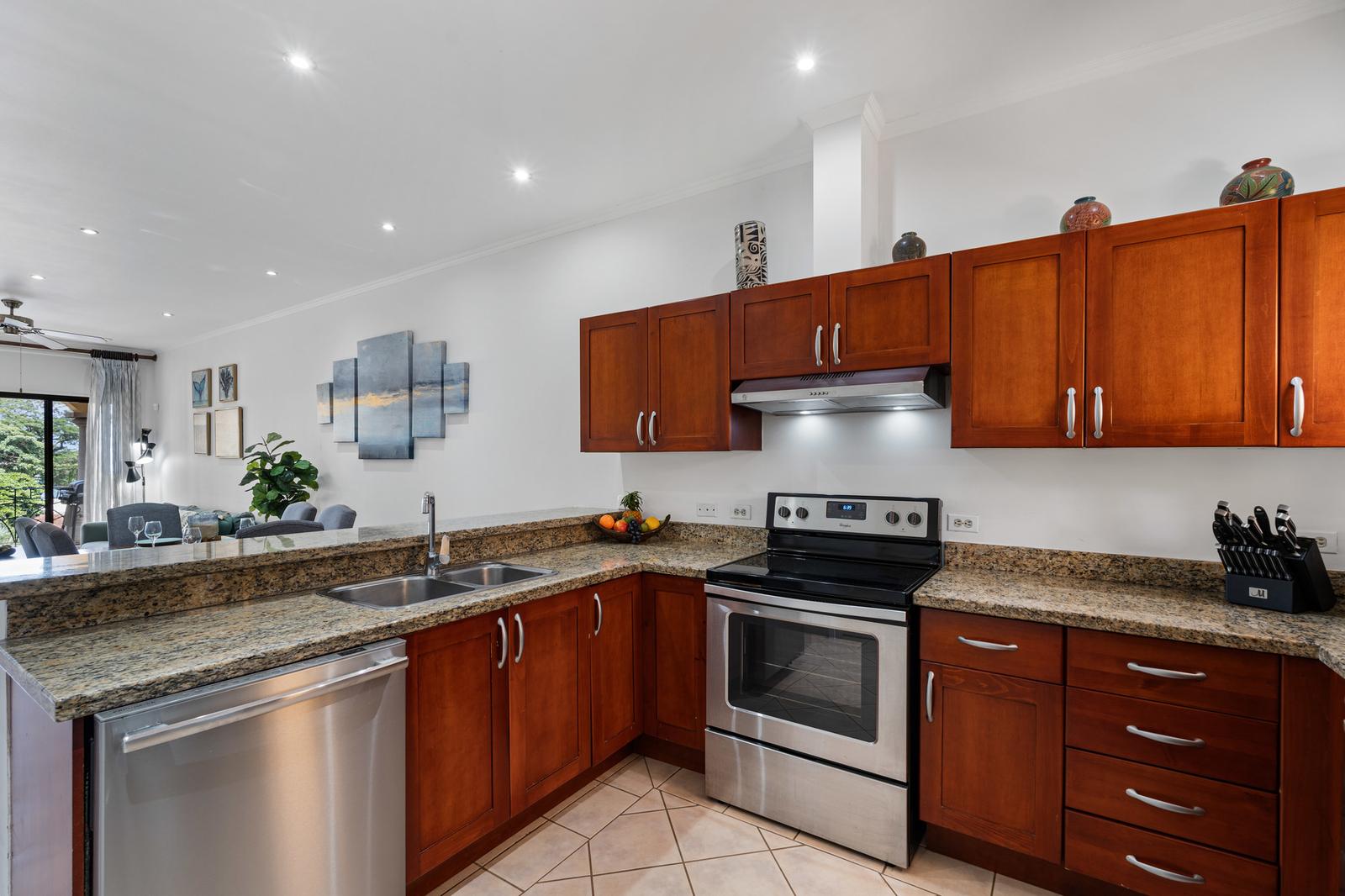 2 Bedroom Condo for Sale, Sunrise, Tamarindo, Guanacaste, Costa Rica — photo 3