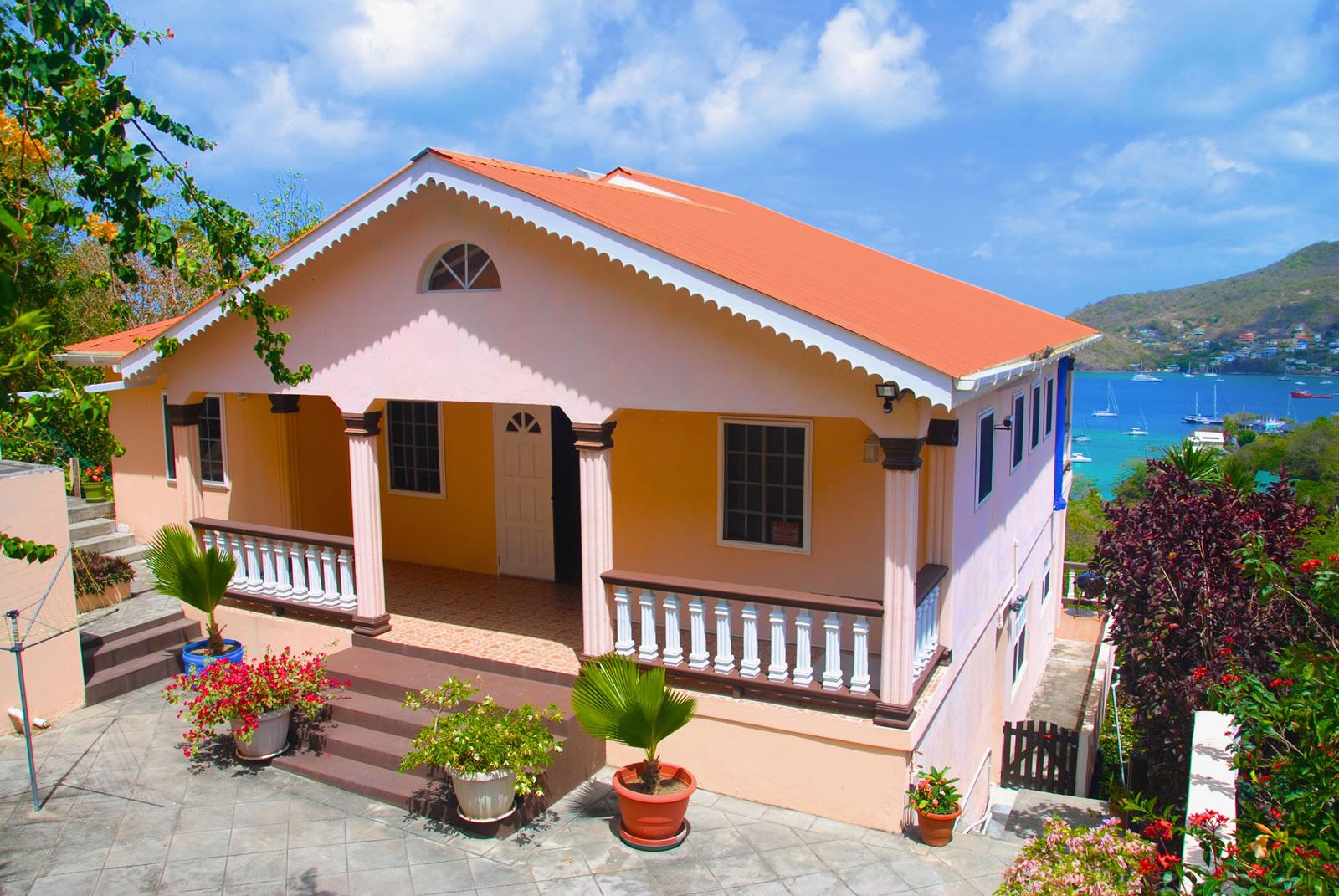 4 Bedroom House for Sale, Bequia, St Vincent & the Grenadines — photo 1