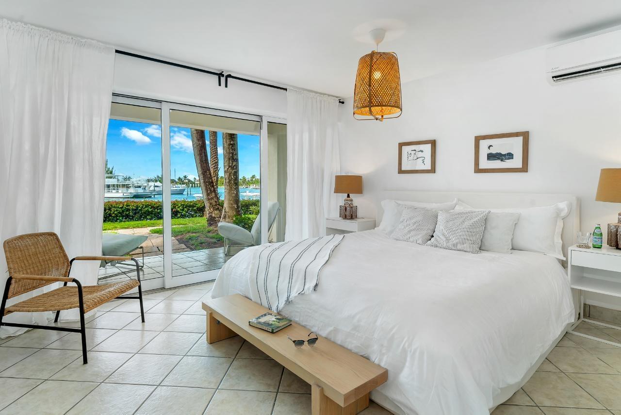 3 BEDROOM TOWNHOME AT THE YACHT CLUB — photo 5