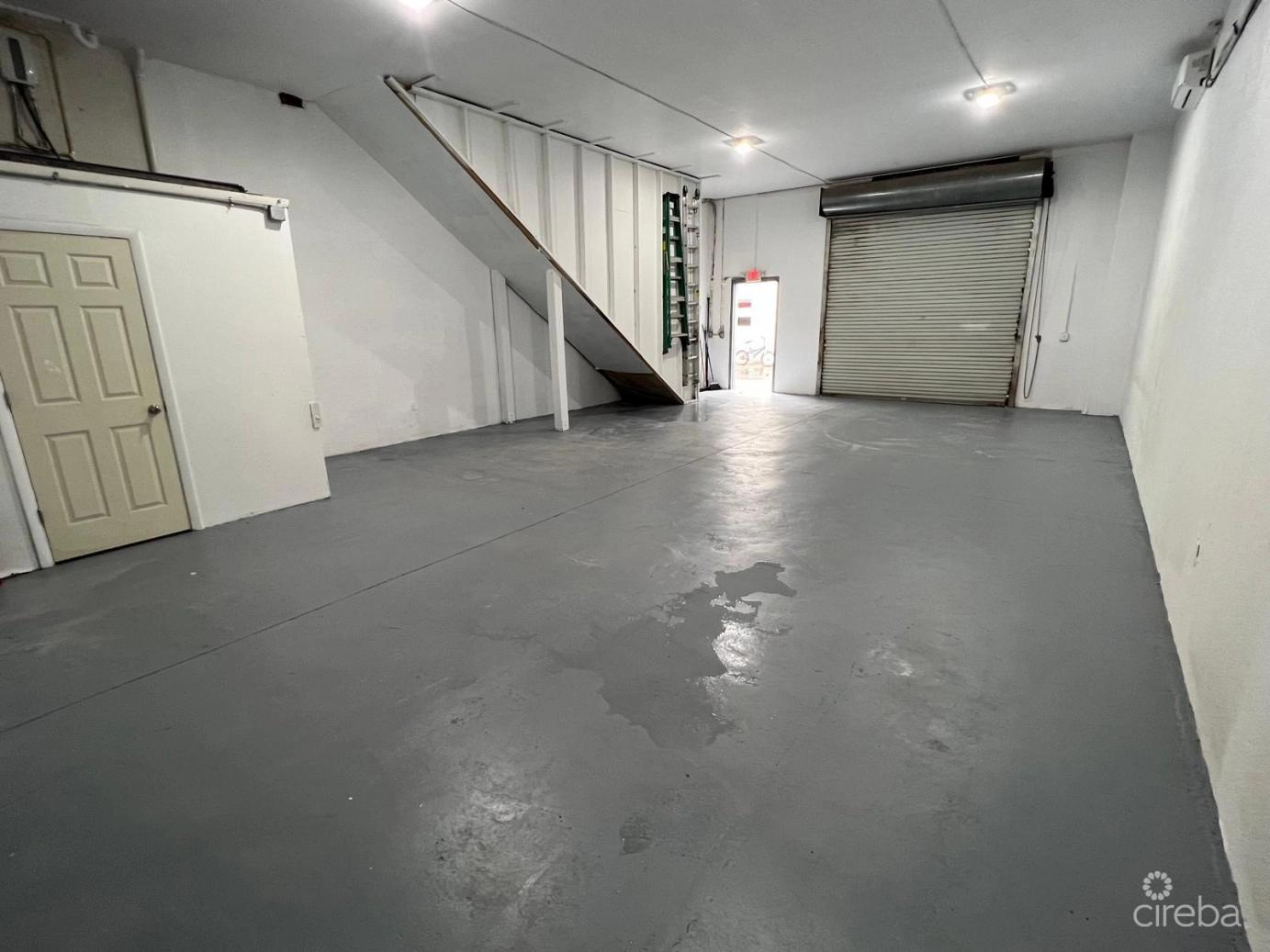 Jjt Warehouse — photo 3