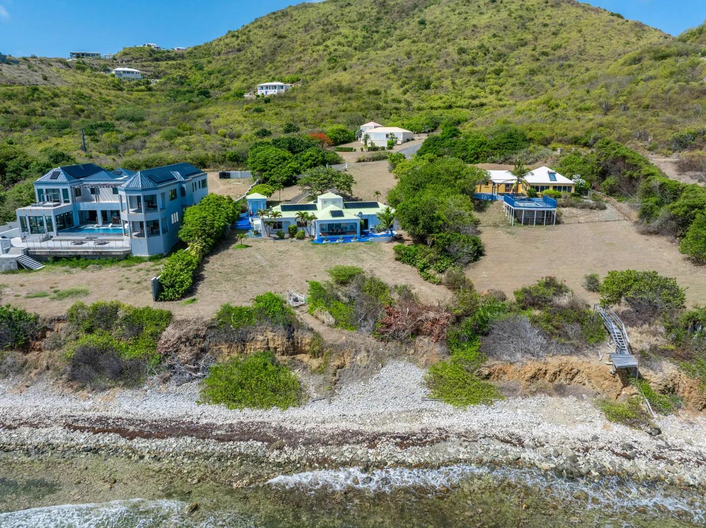 3BR waterfront villa East End 'B' — photo 5