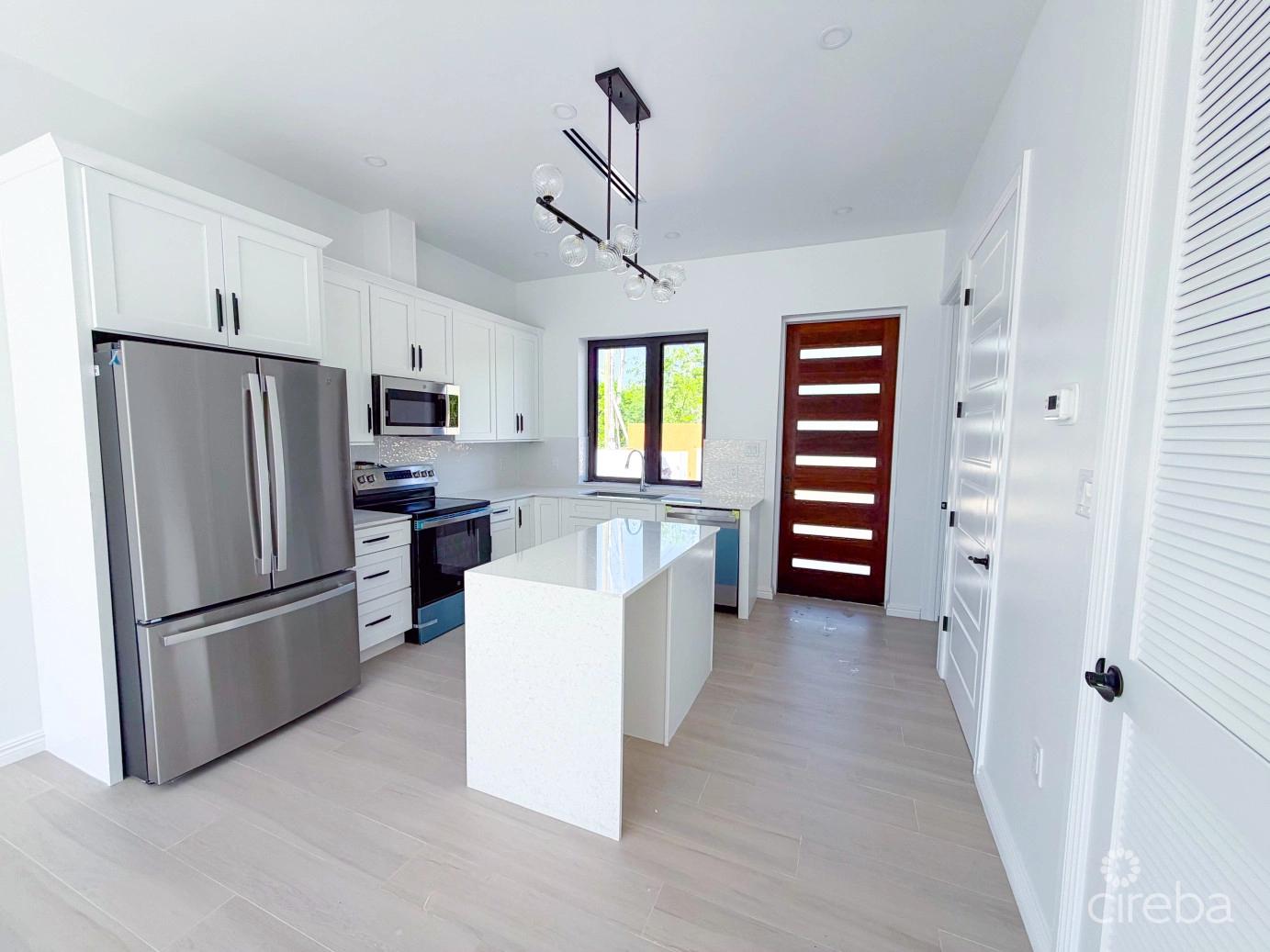1 Bedroom Condo - Sorelle Residences, Bodden Town, Cayman Islands — photo 1