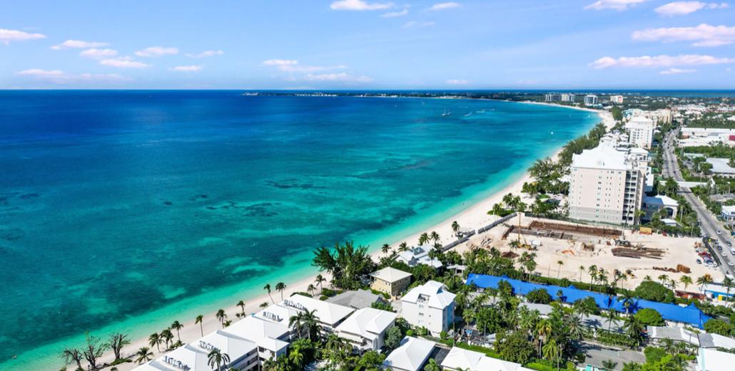 Cayman Club 3BR Beachfront Condo at Cayman Islands — photo 2