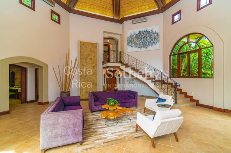 7 Bedroom Estate in Ciudad Colon — photo 3