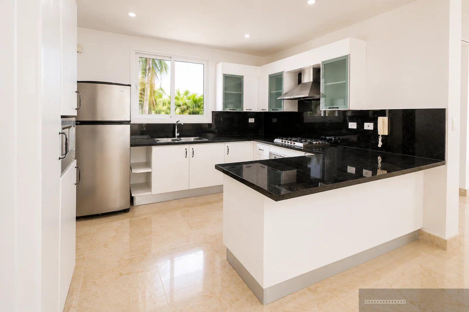 Beachfront 3-Level Penthouse in Playa Laguna, Sosúa — photo 5