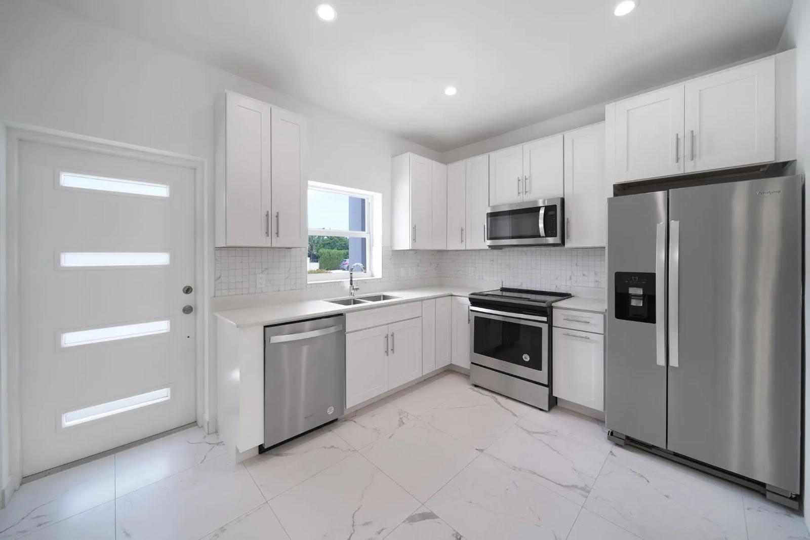1 Bedroom Condo 11 for Sale, The Point at Watercourse, West Bay, Grand Cayman — photo 2