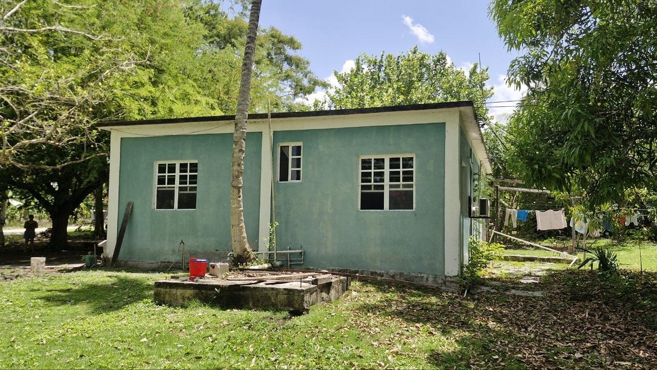 Charming 2-Bedroom Home on a Corner Lot in Yo Creek Village — photo 3